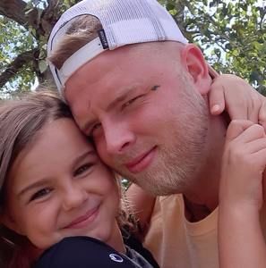 Meet your Posher, Cameron